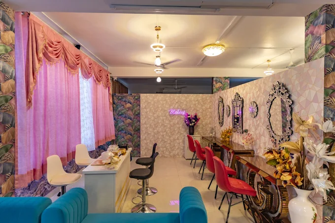 RK Geetanjali Soni Salon, Makeup And Academy