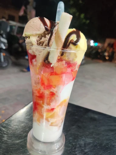 Chawla Juice And Shakes Corner