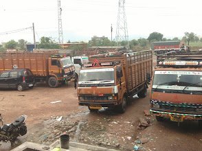 Shri Deshnoke Roadlines