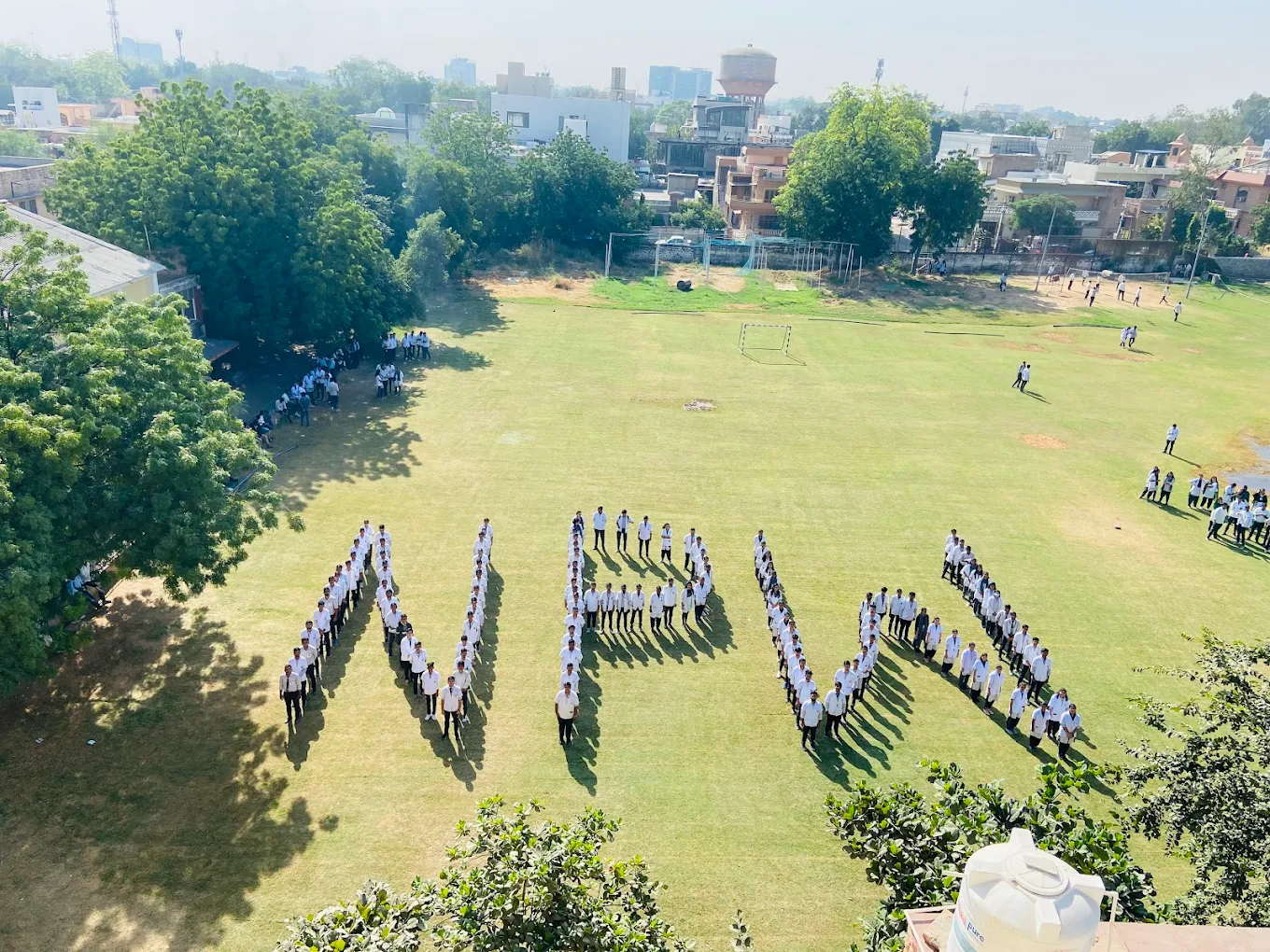 Lachoo Memorial College
