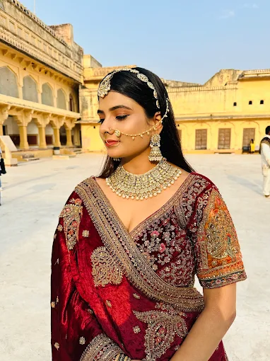 Muskan Makeovers