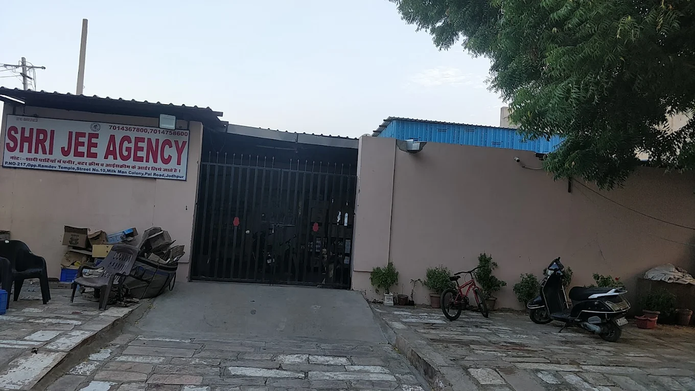 Shri Jee Agency - Authorized Amul Distributor