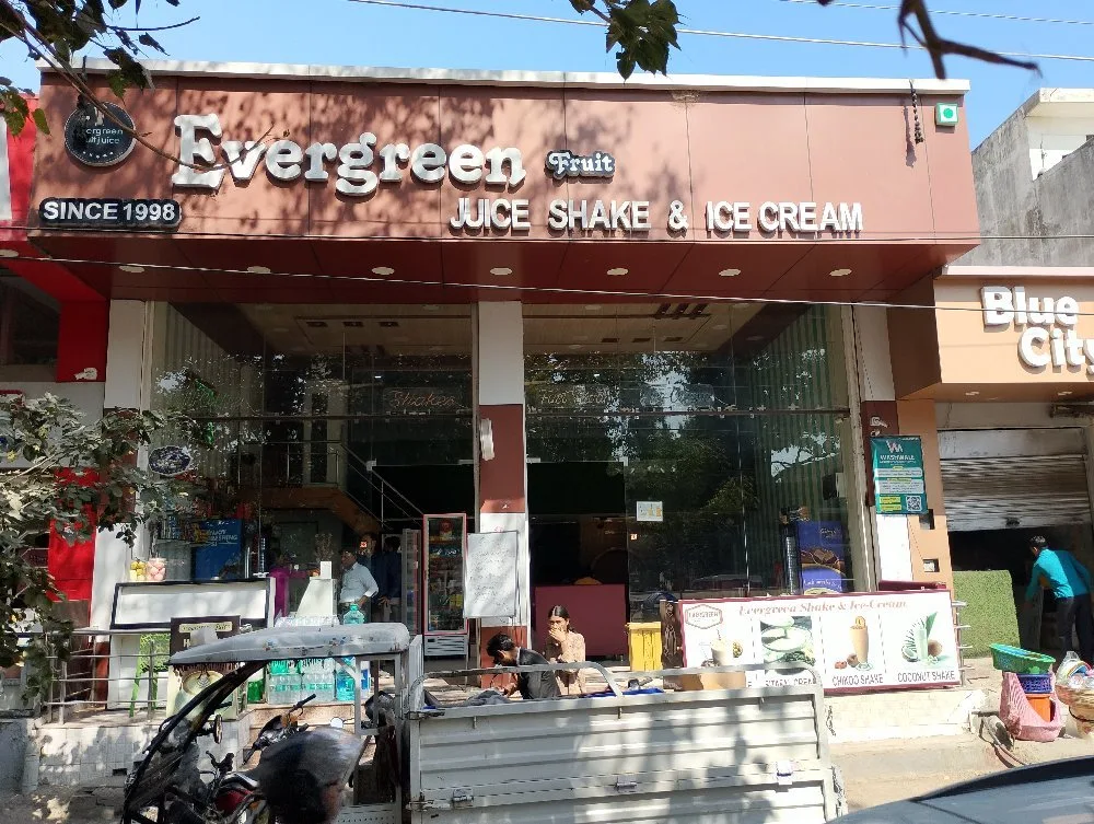 Evergreen Fruit Juice Shake