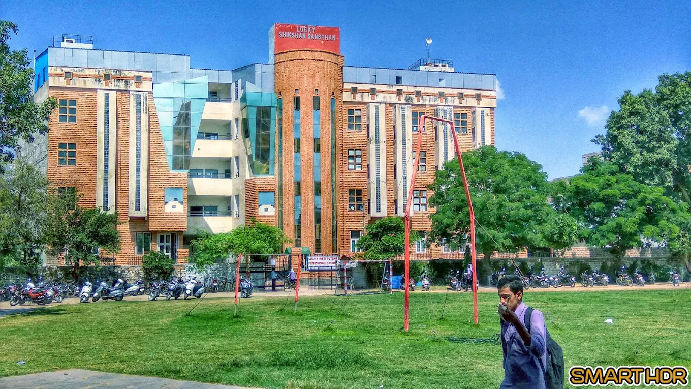 Lucky Institute of Professional Studies